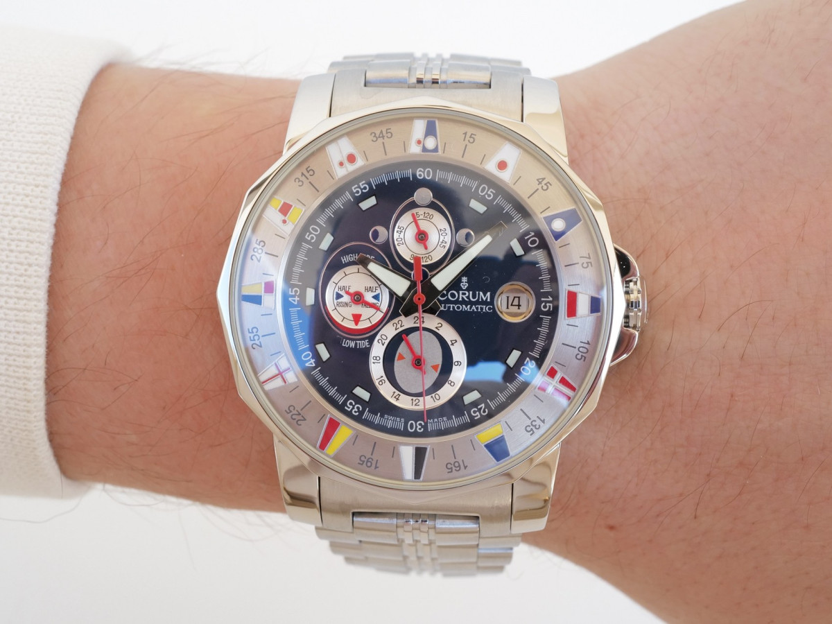 Швейцарський годинник Corum Admiral Cup Tides 44 Blue Dial