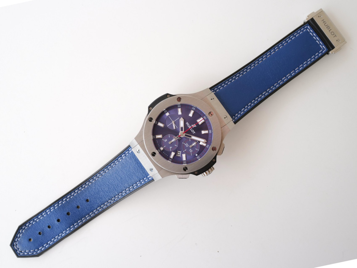 Швейцарские часы Hublot Big Bang 44 JFA Special Edition Blue