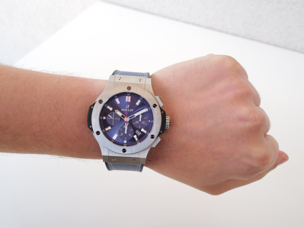 Швейцарские часы Hublot Big Bang 44 JFA Special Edition Blue