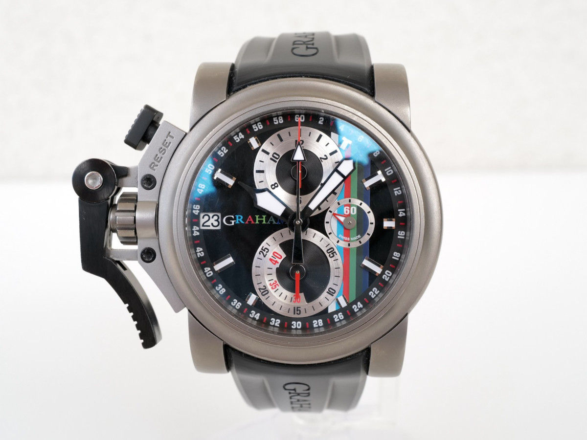 Швейцарские часы Graham Chronofighter Oversize 47 Titanium Limited Edition of 200
