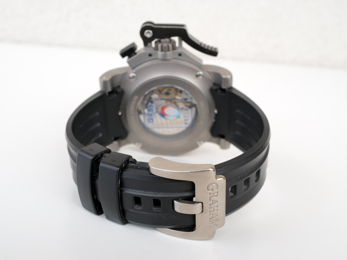Швейцарские часы Graham Chronofighter Oversize 47 Titanium Limited Edition of 200