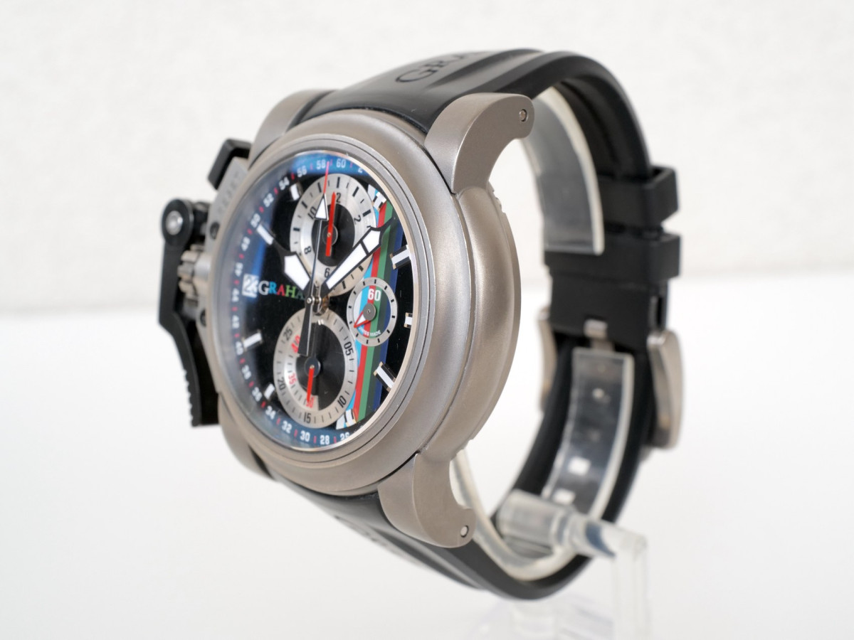 Швейцарские часы Graham Chronofighter Oversize 47 Titanium Limited Edition of 200