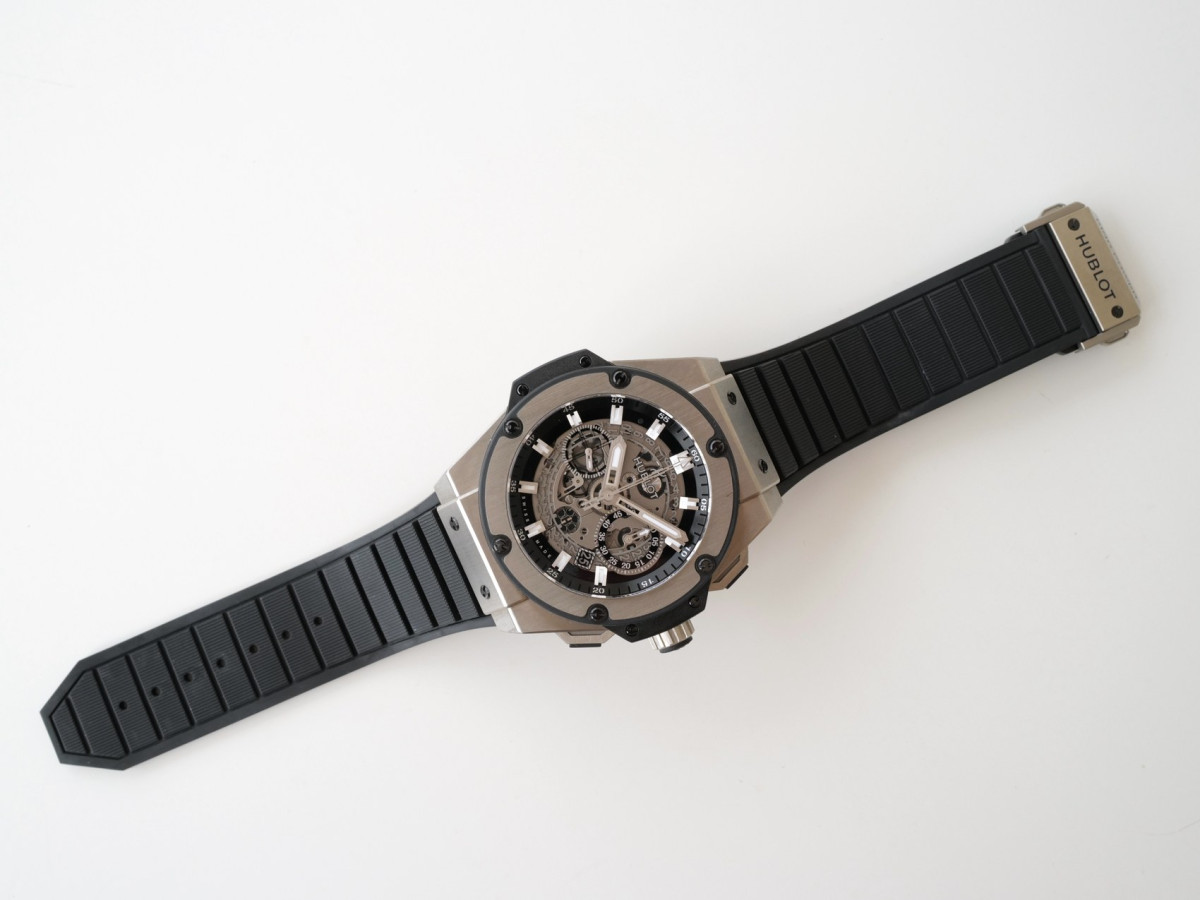 Швейцарський годинник Hublot King Power Unico 48 Skeleton Titanium Chronograph