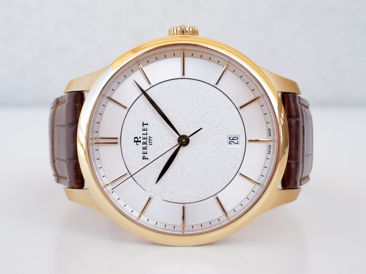 Швейцарские часы First Class 43 Automatic Date 18K Rose Gold