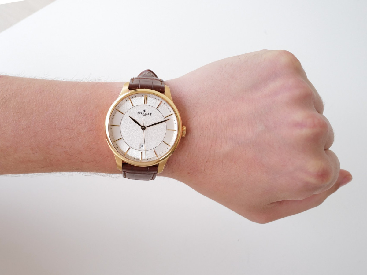 Швейцарские часы First Class 43 Automatic Date 18K Rose Gold