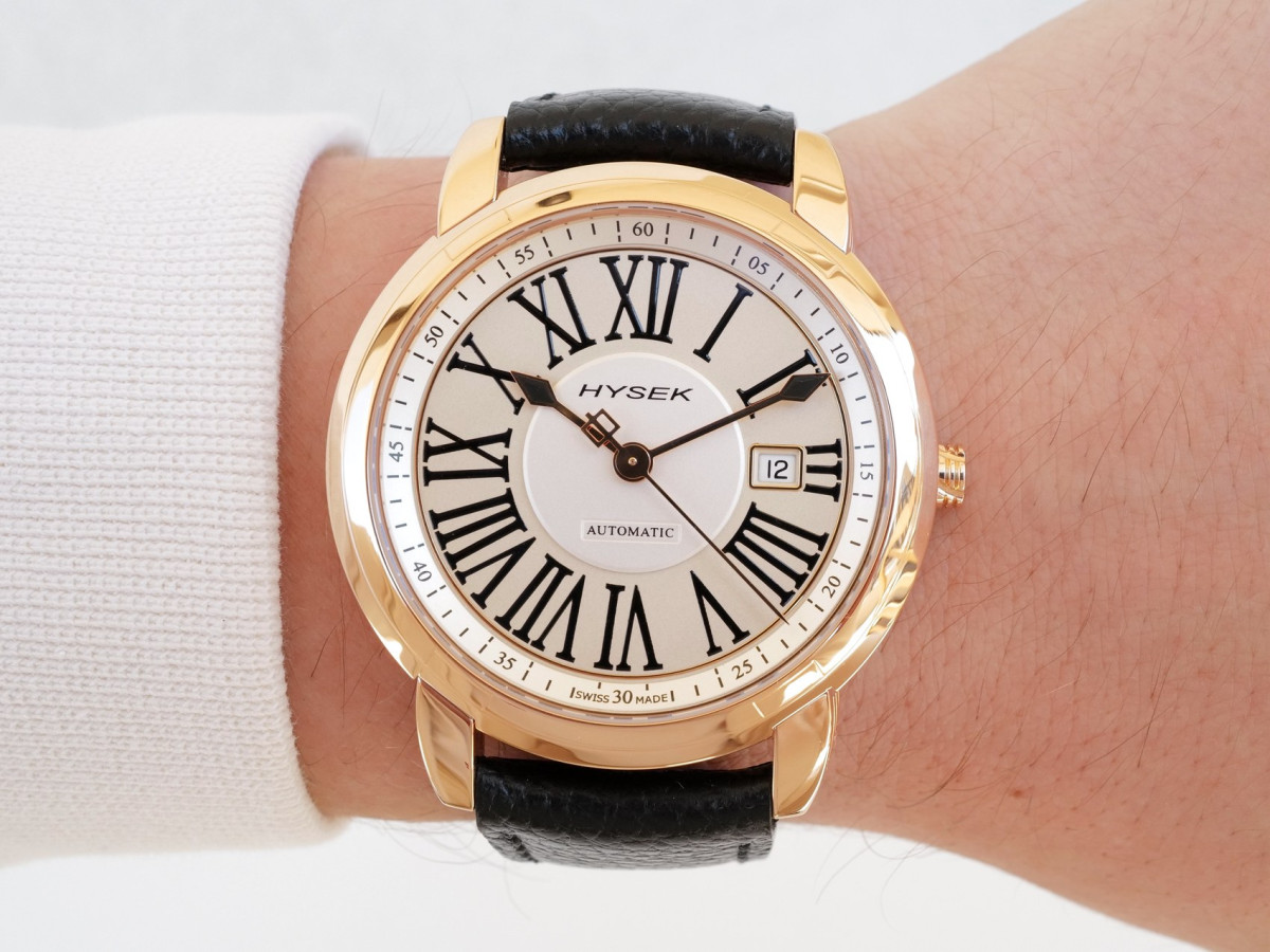 Швейцарський годинник Hysek IO 43 Automatic Date 18K Rose Gold