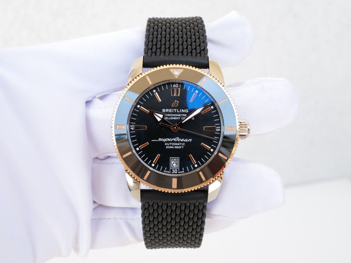 Швейцарський годинник Breitling Superocean Heritage B20 Automatic 42 Black