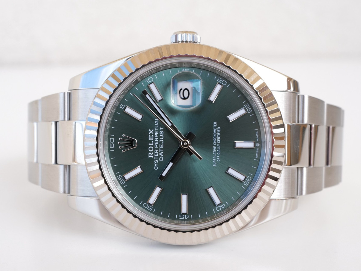 Швейцарський годинник Rolex Datejust 41 Mint Green Dial Oyster
