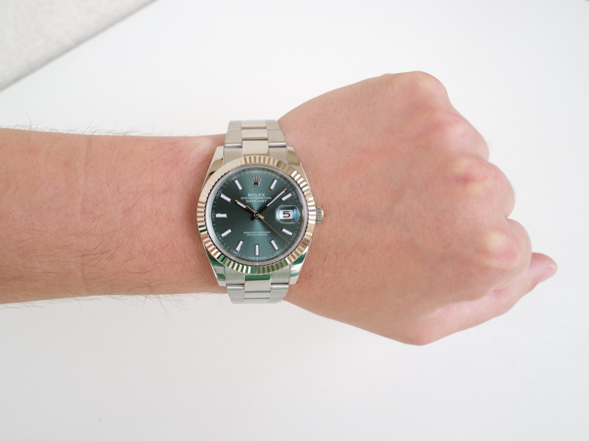 Швейцарський годинник Rolex Datejust 41 Mint Green Dial Oyster