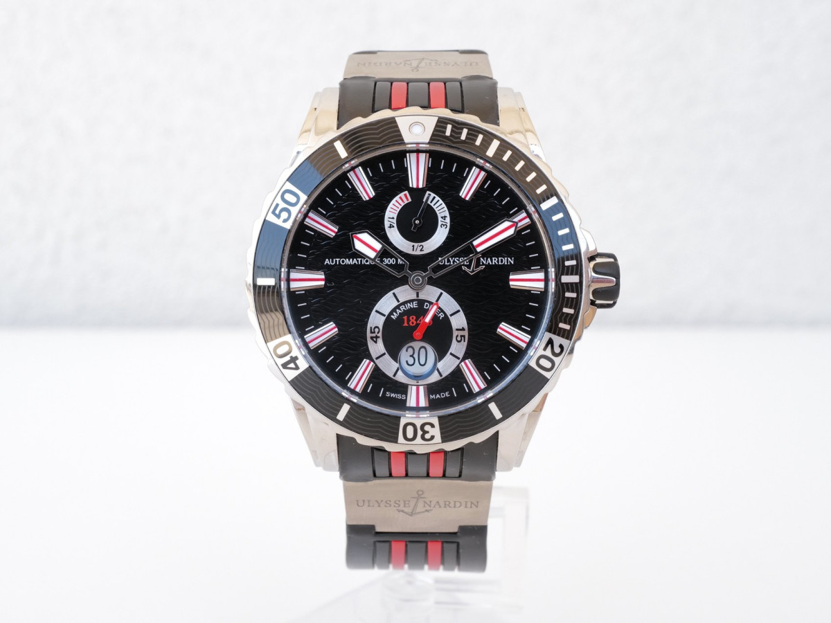 Швейцарський годинник Ulysse Nardin Marine Diver 44 Black Dial