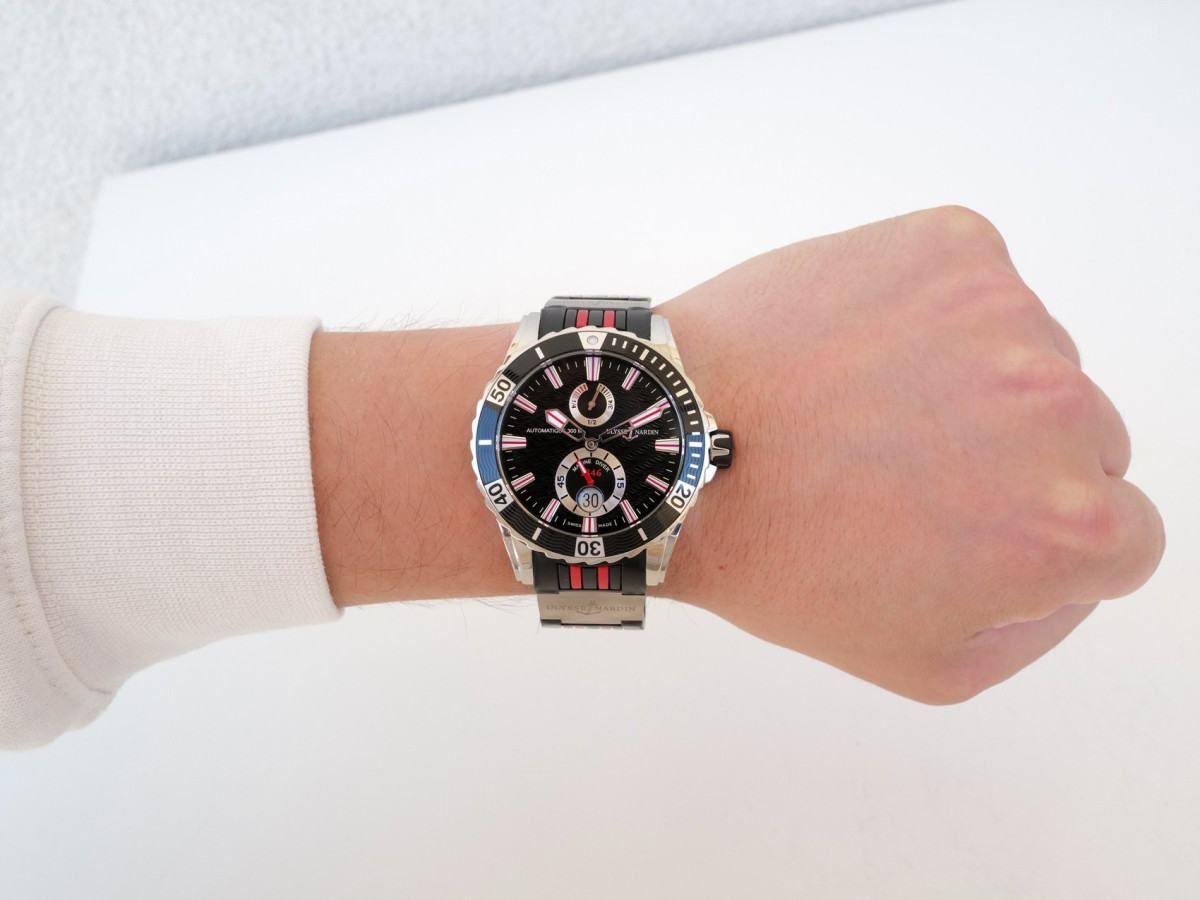 Швейцарський годинник Ulysse Nardin Marine Diver 44 Black Dial
