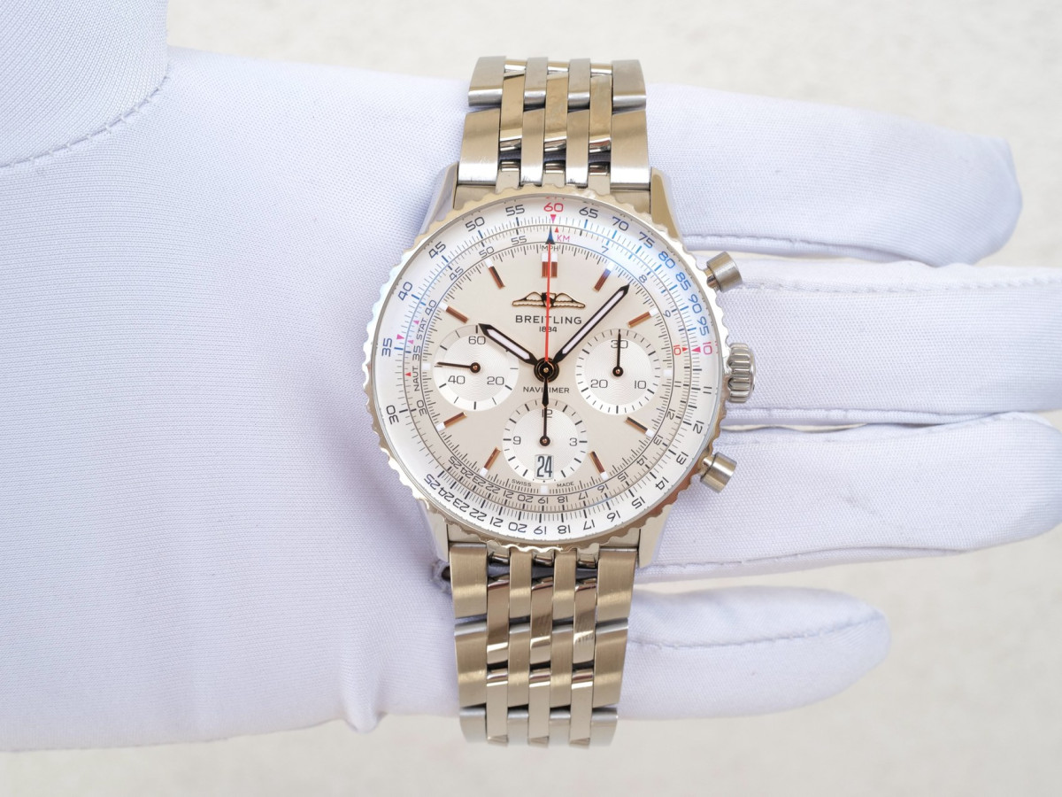 Swiss watch Breitling Navitimer B01 Chronograph Steel 41 Silver Dial