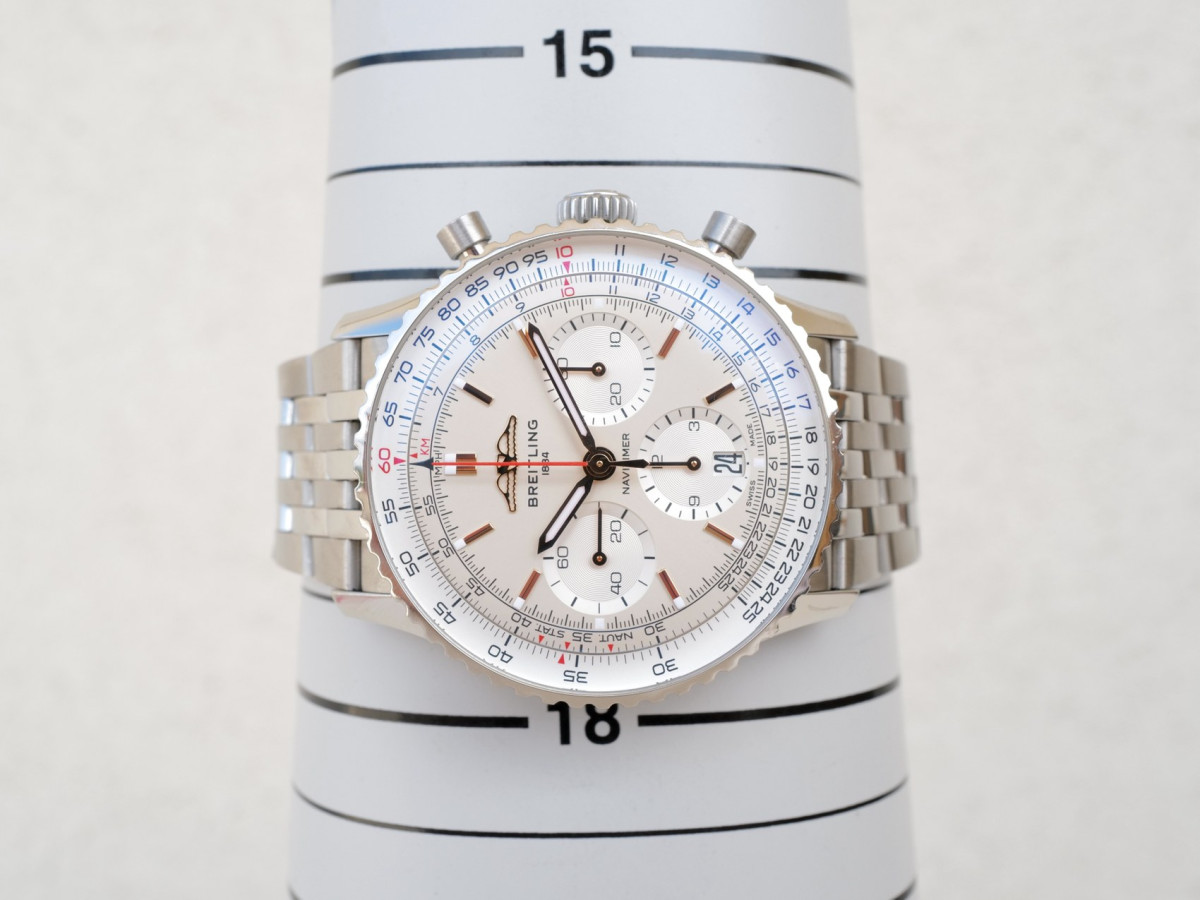 Swiss watch Breitling Navitimer B01 Chronograph Steel 41 Silver Dial