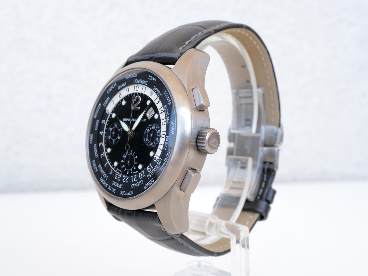 Швейцарские часы Girard Perregaux WW.TC World Time Chronograph Titanium 43