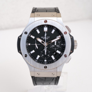 Швейцарський годинник Hublot Big Bang 44 Chronograph Black Dial