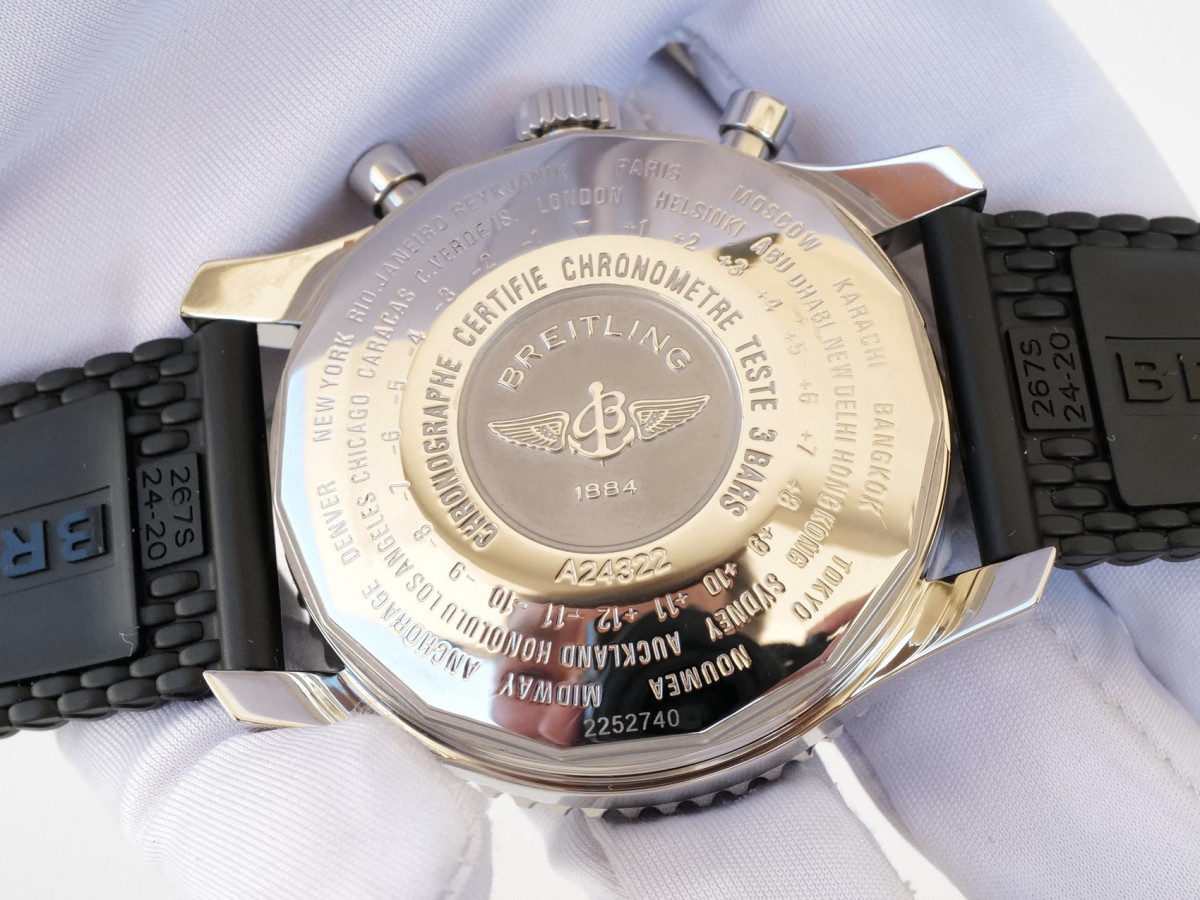 Швейцарський годинник Breitling Navitimer 1 Black Dial Rubber Strap GMT 46