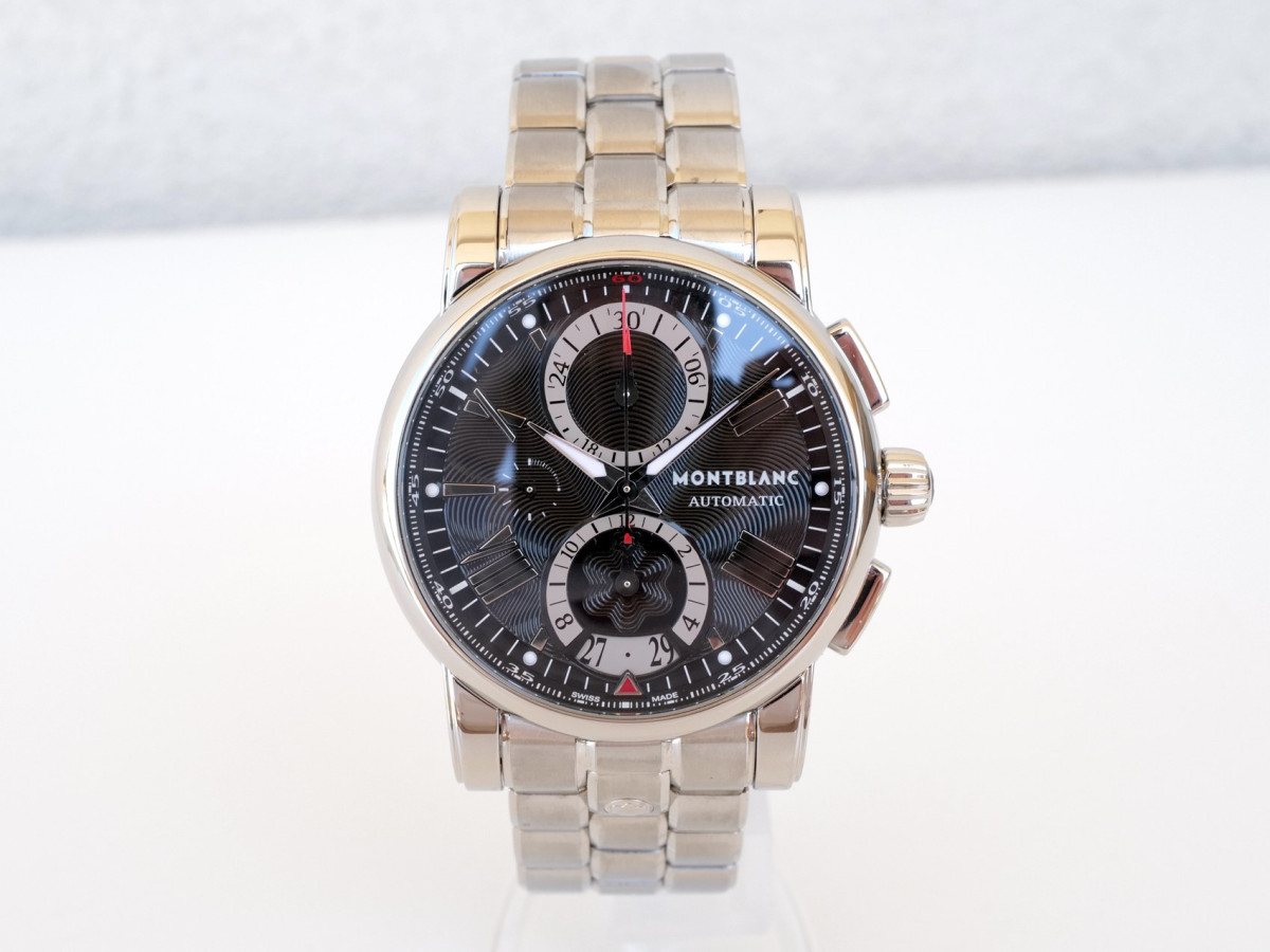 Швейцарские часы MontBlanc Star 44 Black Dial Automatic Chronograph