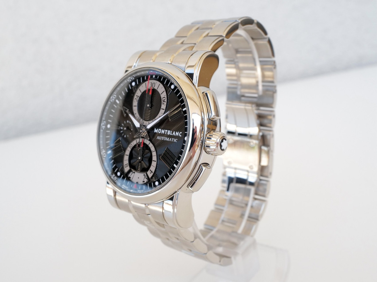 Швейцарские часы MontBlanc Star 44 Black Dial Automatic Chronograph