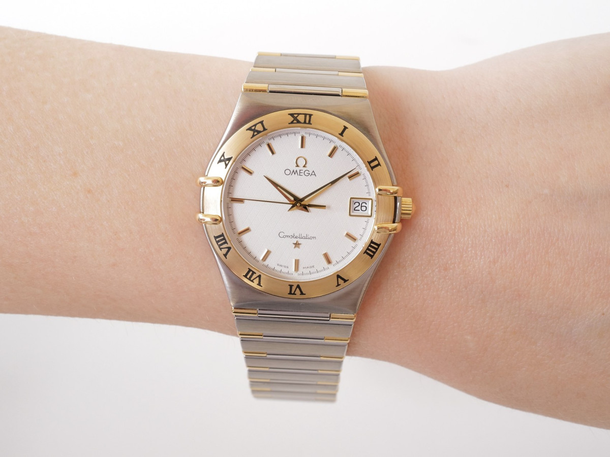 Швейцарские часы Omega Constellation Quartz Steel 18K Yellow Gold 34