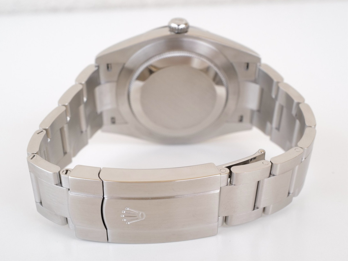 Швейцарський годинник Rolex Oyster Perpetual 41 Blue Dial