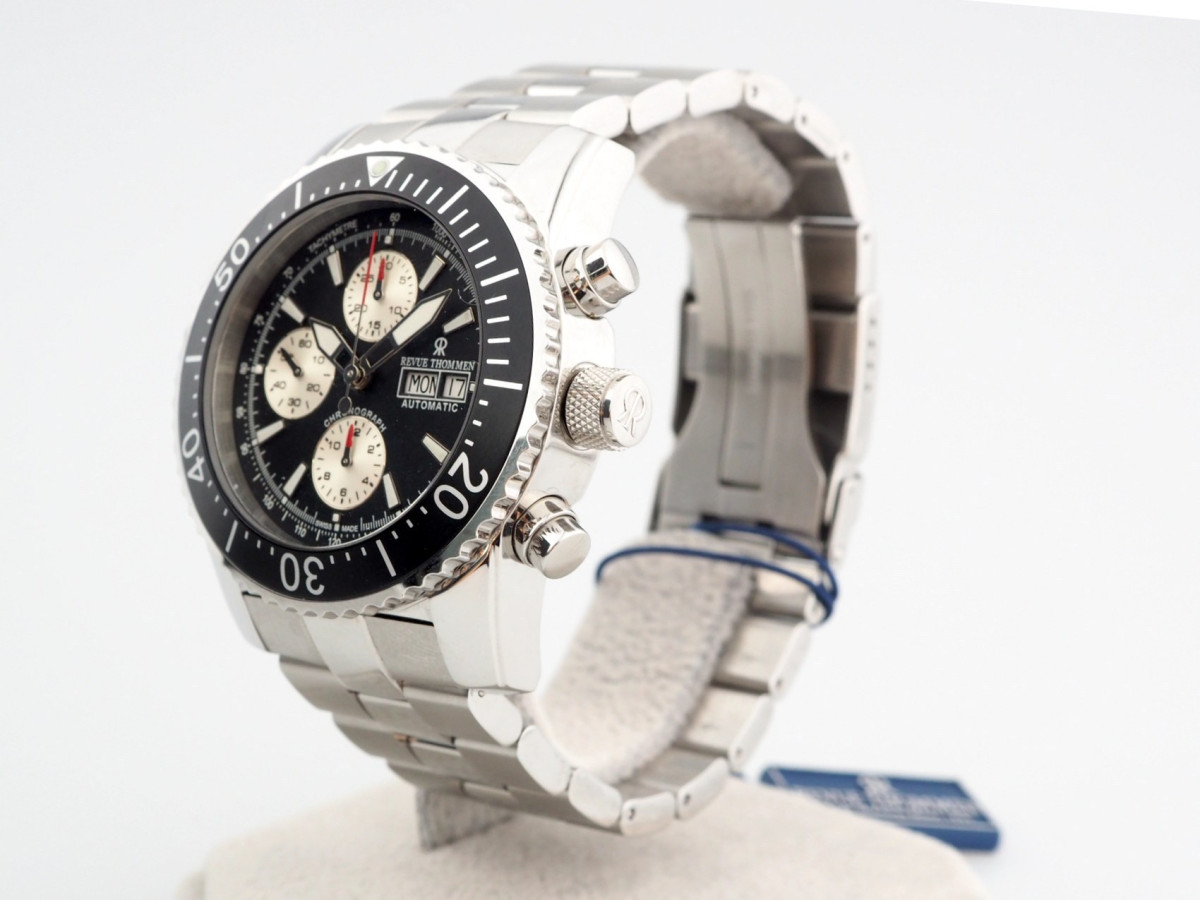 Швейцарские часы Revue Thommen Diver Professional Automatic Chronograph