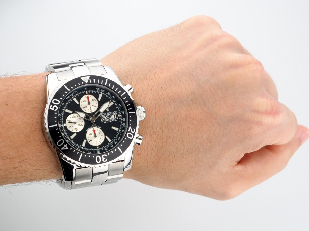 Швейцарские часы Revue Thommen Diver Professional Automatic Chronograph