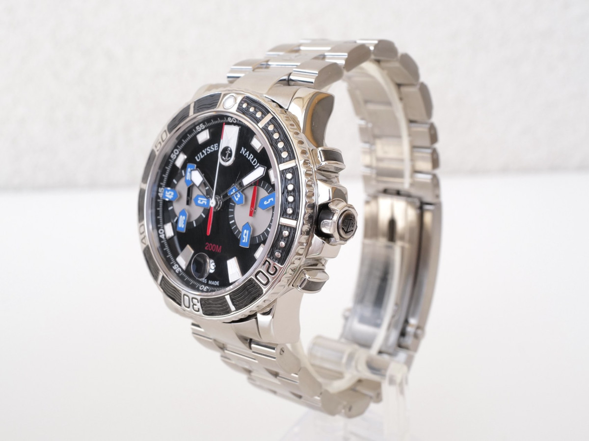 Швейцарские часы Ulysse Nardin Maxi Marine Diver Chronograph 43 Black Dial