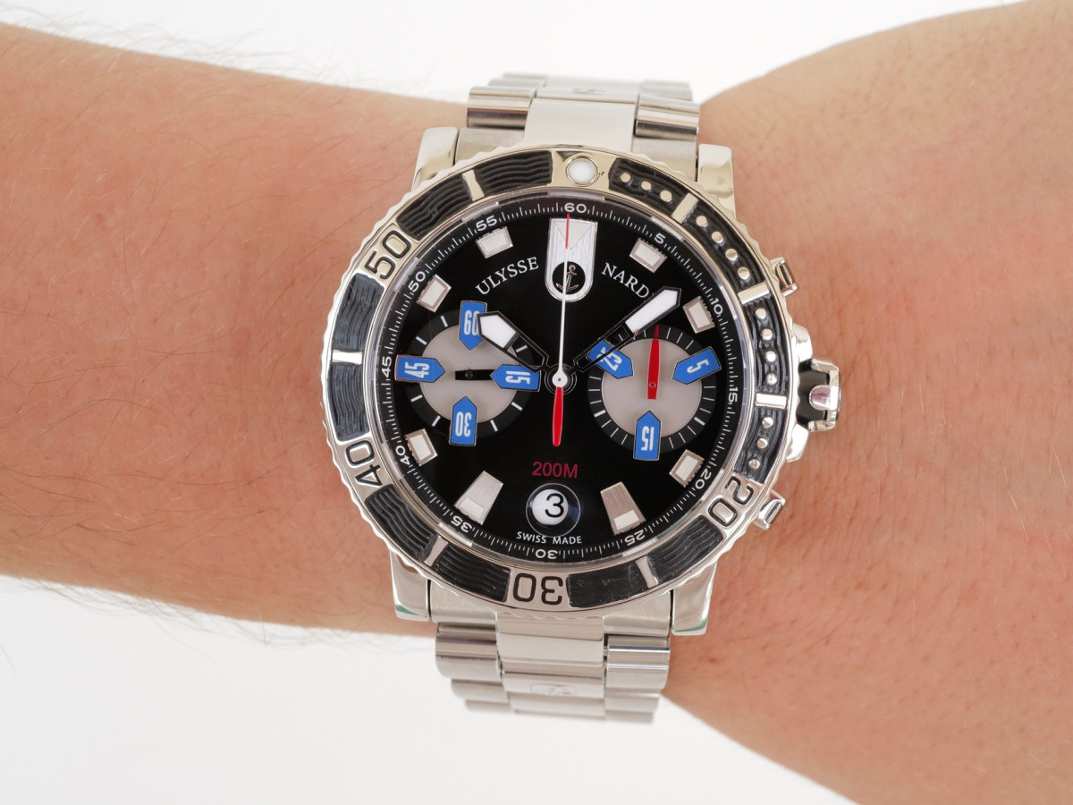 Швейцарские часы Ulysse Nardin Maxi Marine Diver Chronograph 43 Black Dial
