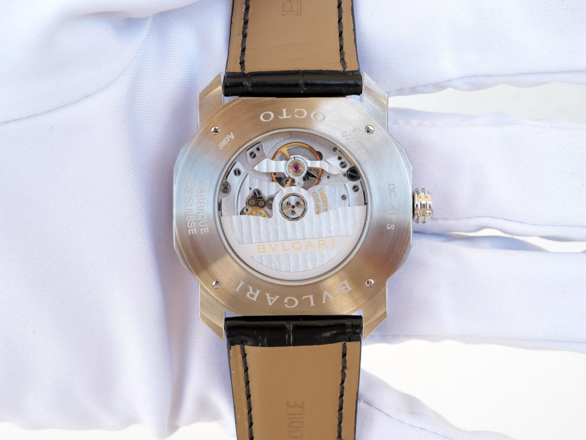 Швейцарський годинник Bulgari Octo Roma Grey Dial 41