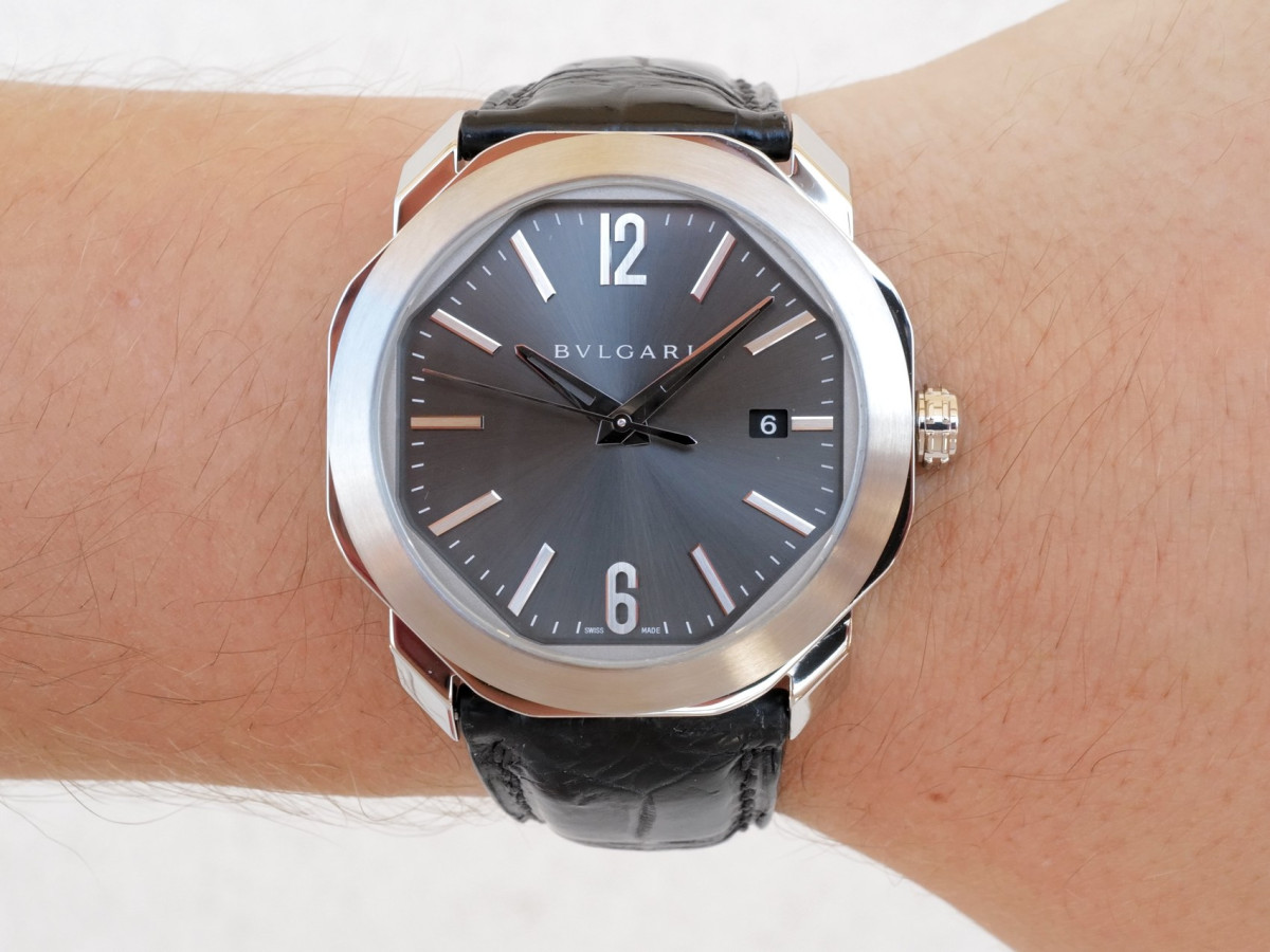 Швейцарський годинник Bulgari Octo Roma Grey Dial 41