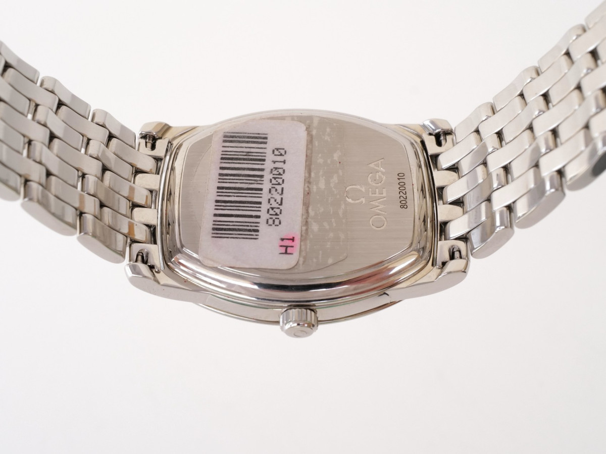 Швейцарские часы Omega De Ville Prestige Co-Axial Tonneau Silver Dial