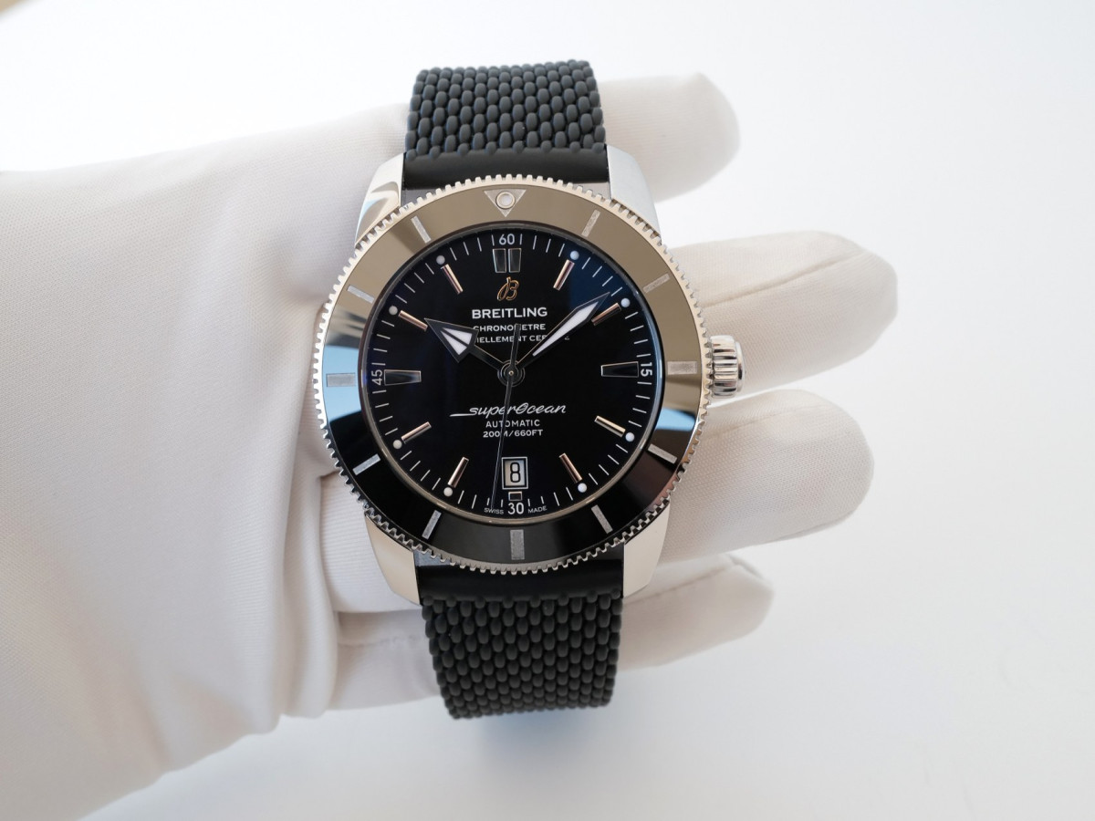 Швейцарський годинник Breitling Superocean Heritage B20 Automatic 46