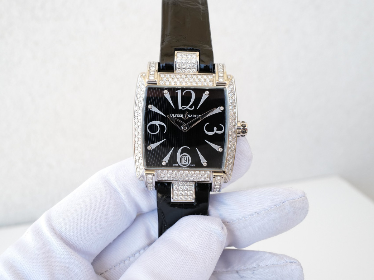 Швейцарський годинник Ulysse Nardin Caprice Full Diamonds Black Dial