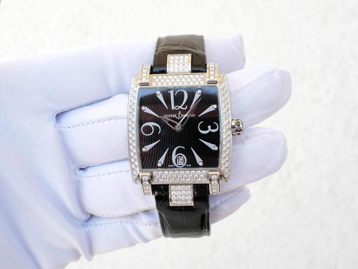 Швейцарський годинник Ulysse Nardin Caprice Full Diamonds Black Dial