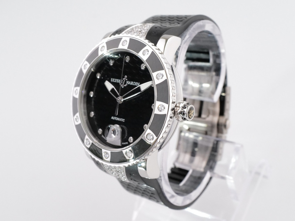 Швейцарские часы Ulysse Nardin Marine Lady Diver Black Diamond Dial 40