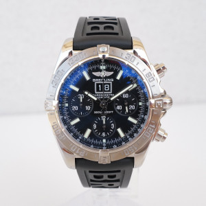 Швейцарские часы Breitling Chronomat Blackbird Big Date Chronograph 44