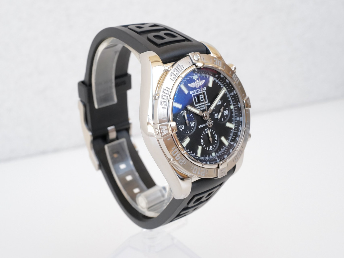 Швейцарские часы Breitling Chronomat Blackbird Big Date Chronograph 44