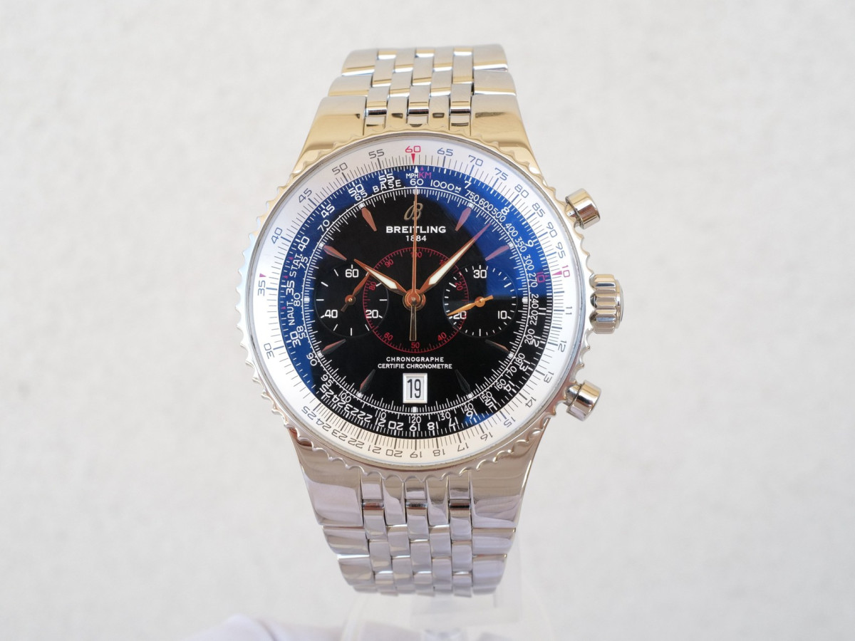 Швейцарские часы Breitling Navitimer Montbrillant Legende Black Dial 47