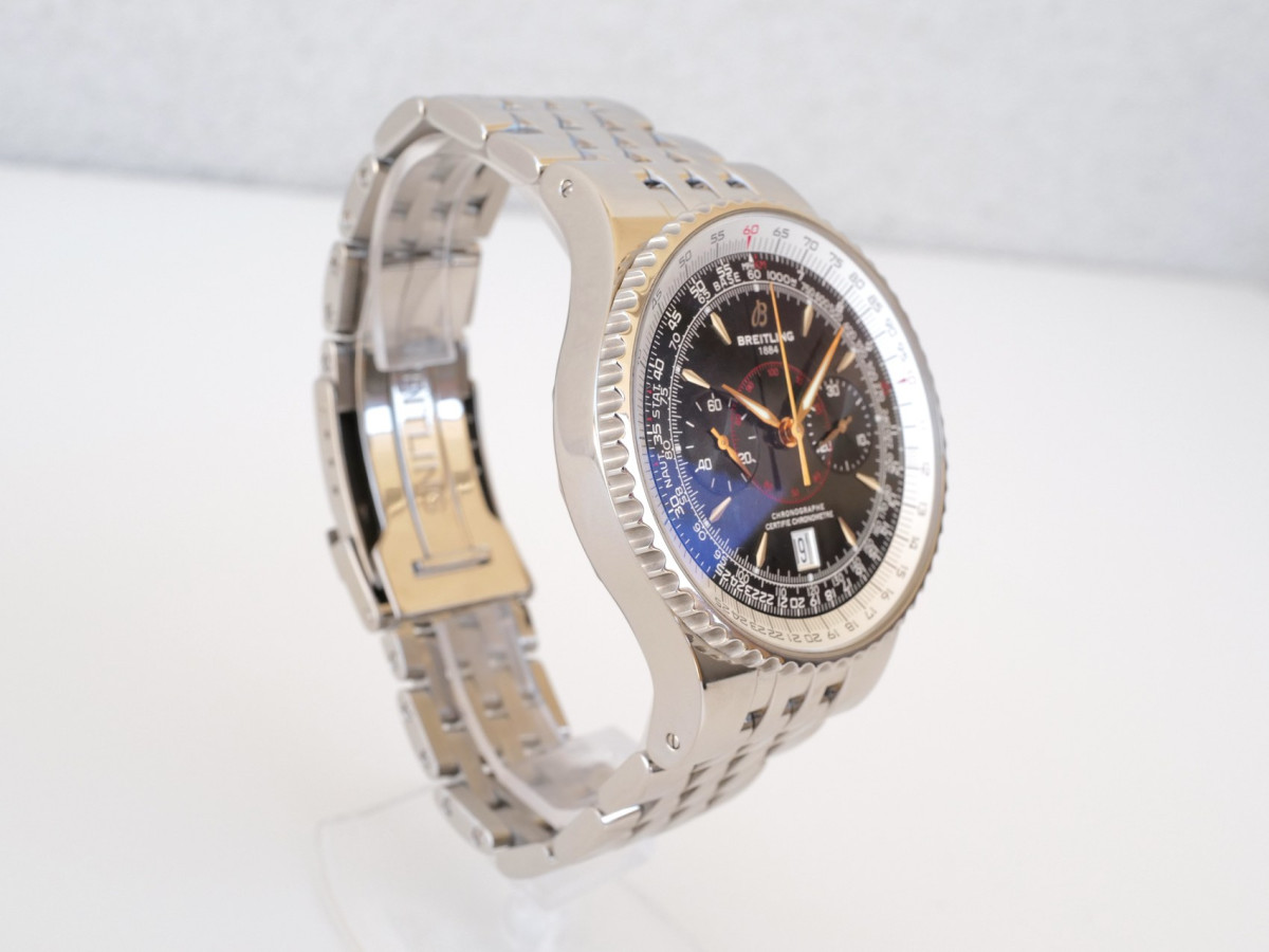 Швейцарские часы Breitling Navitimer Montbrillant Legende Black Dial 47