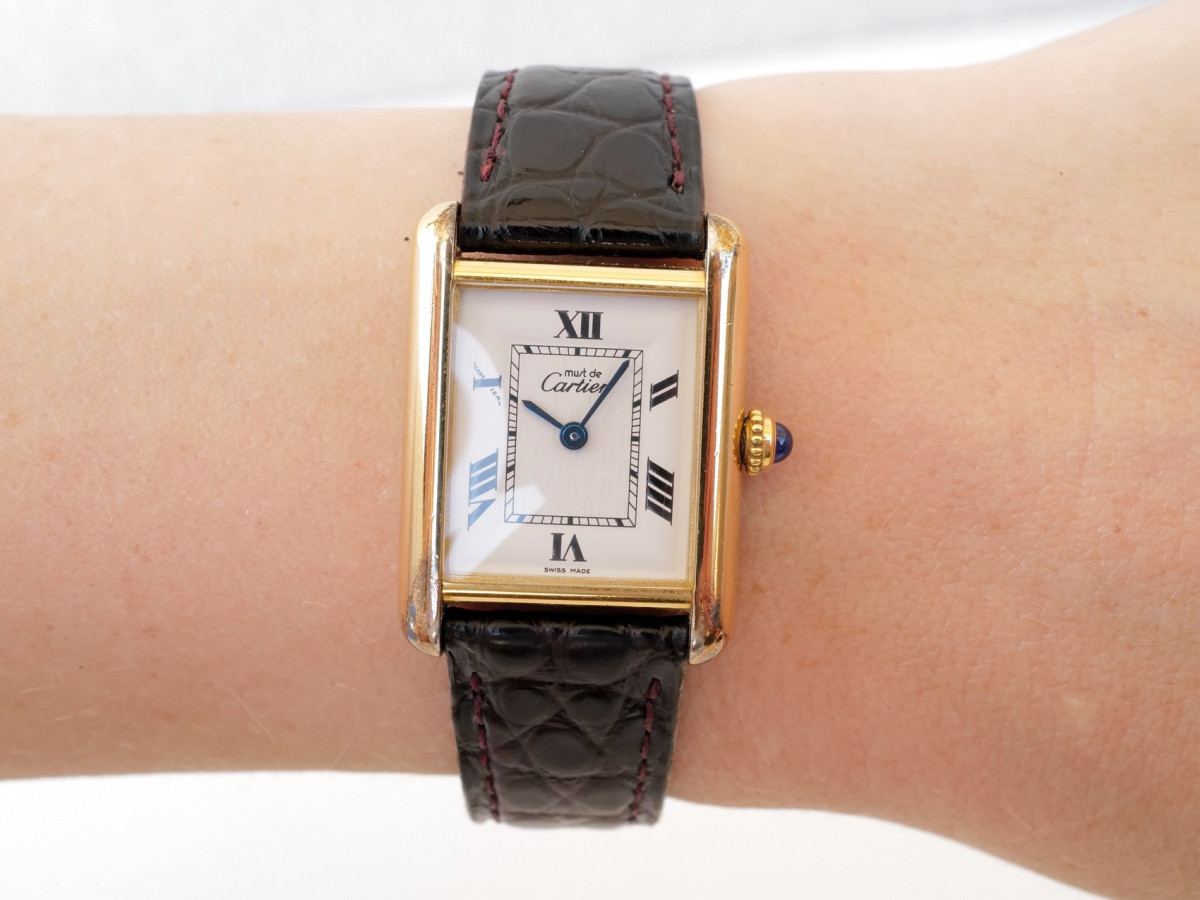 Швейцарський годинник Cartier Must De Cartier White Dial