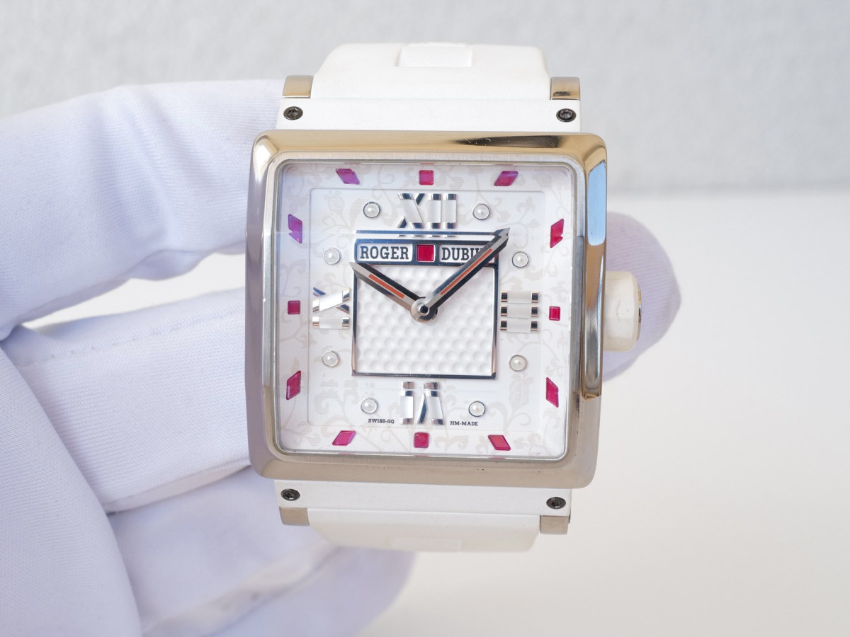 Швейцарський годинник Roger Dubuis KingSquare Titanium White Dial
