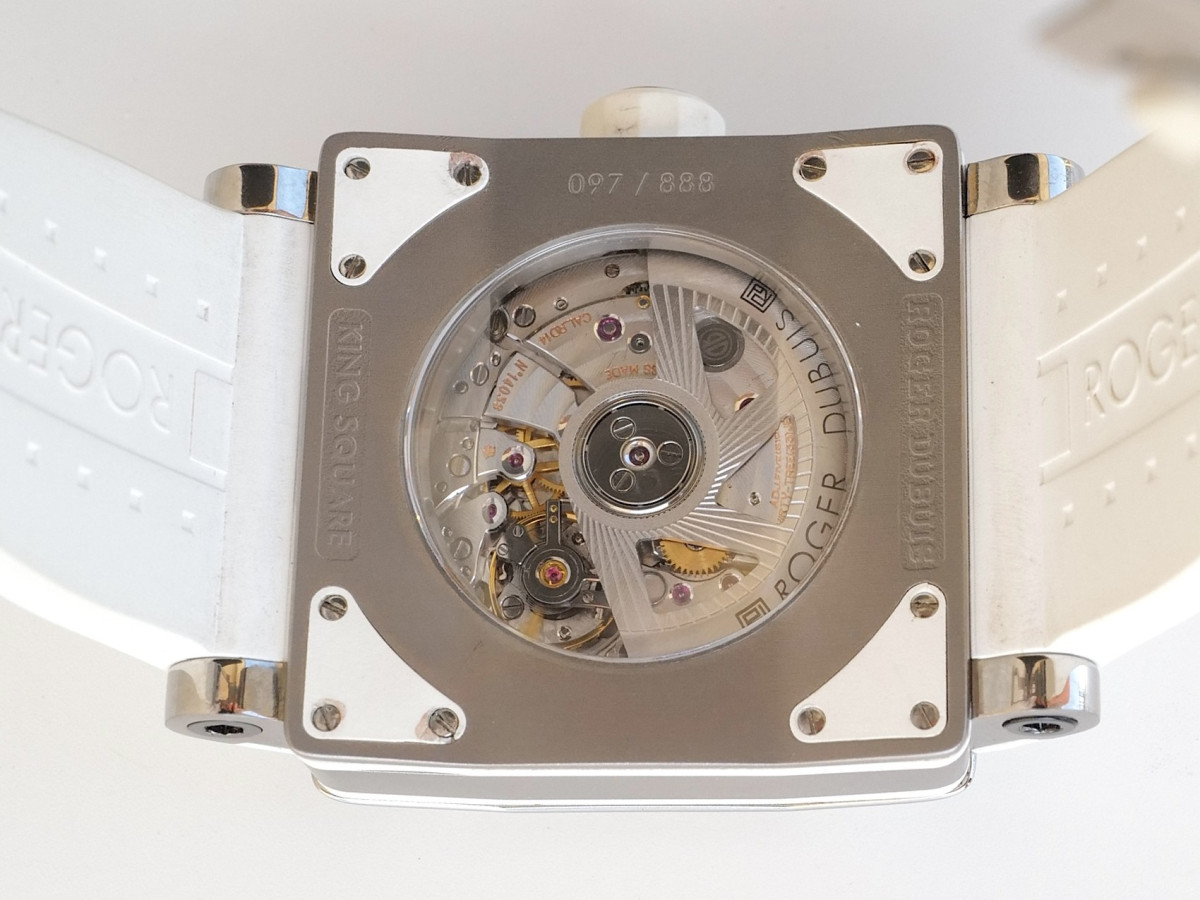 Швейцарський годинник Roger Dubuis KingSquare Titanium White Dial