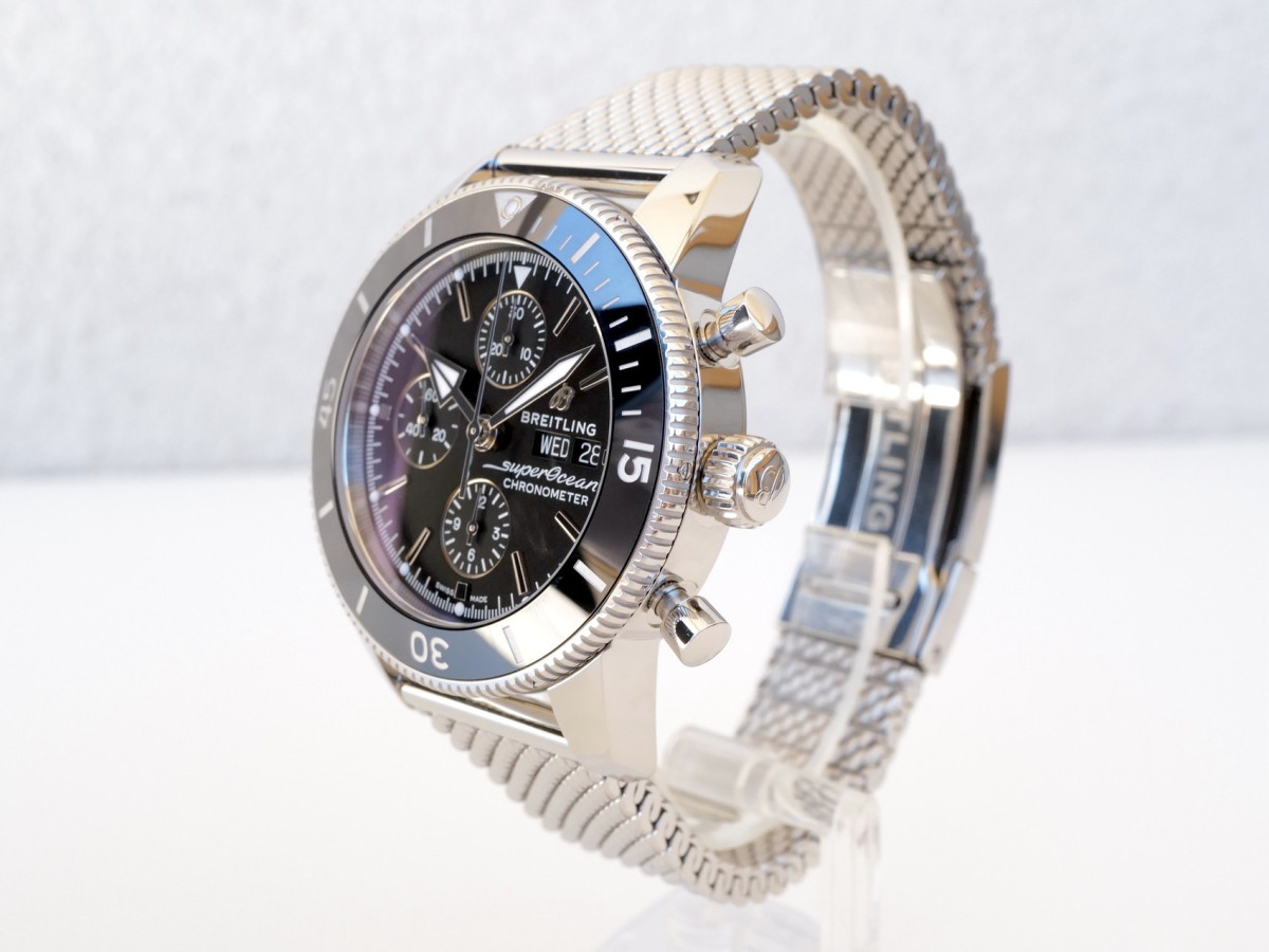 Swiss watch Breilting Superocean Heritage Chronograph 44 Black Dial (11.2023)