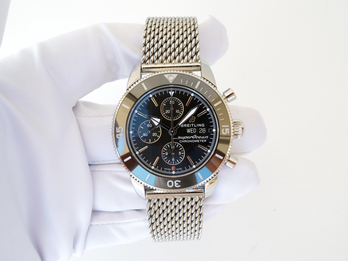 Swiss watch Breilting Superocean Heritage Chronograph 44 Black Dial (11.2023)