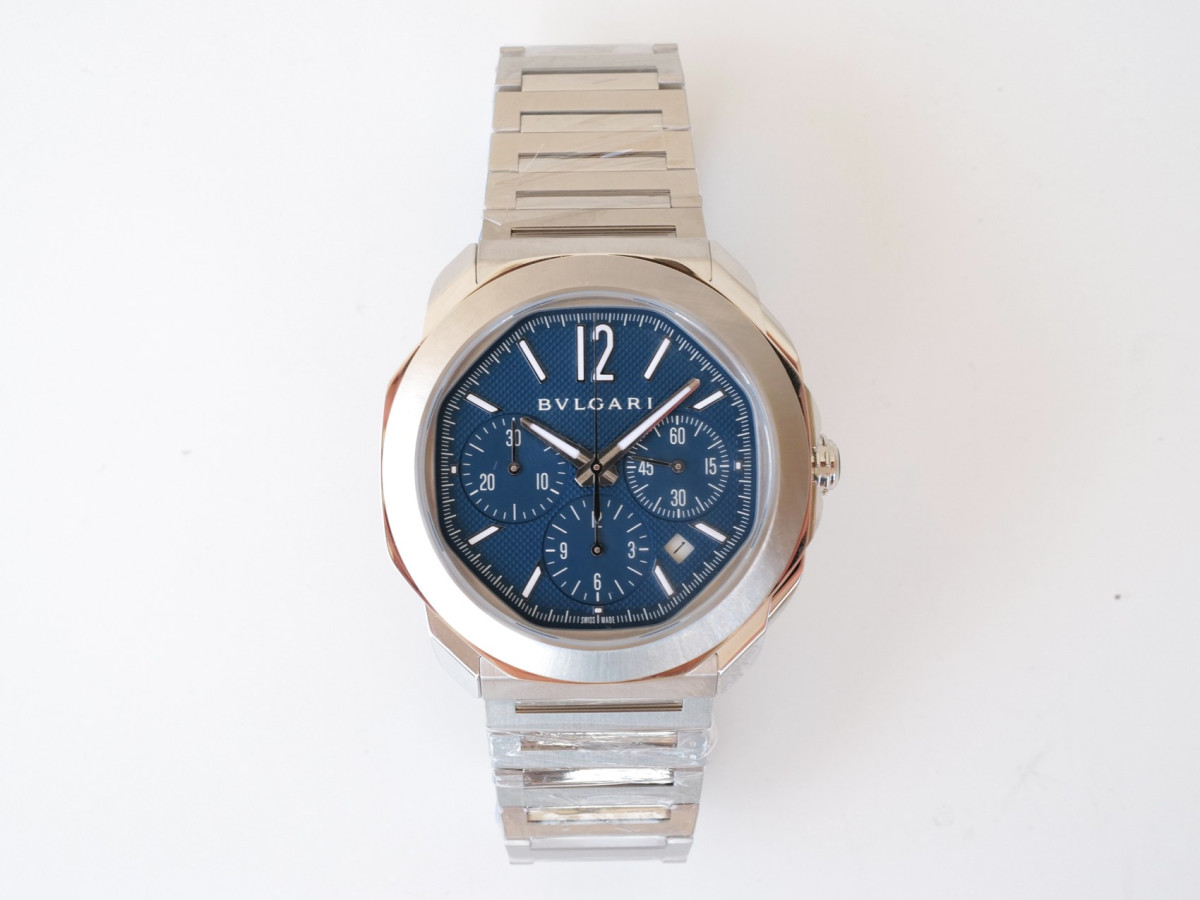 Швейцарський годинник Bulgari Octo Roma Chronograph Blue Dial 42 (2024)