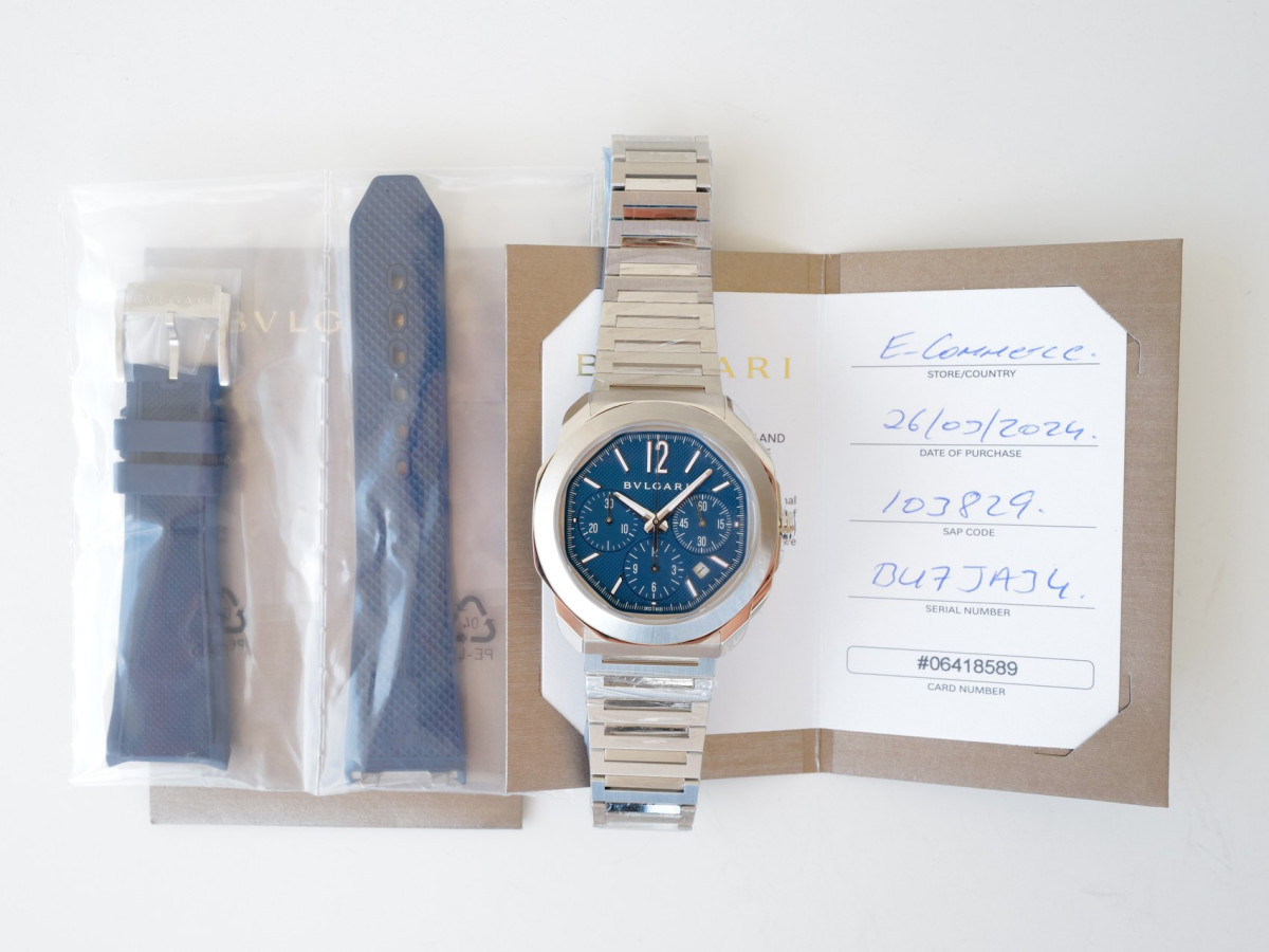 Швейцарський годинник Bulgari Octo Roma Chronograph Blue Dial 42 (2024)