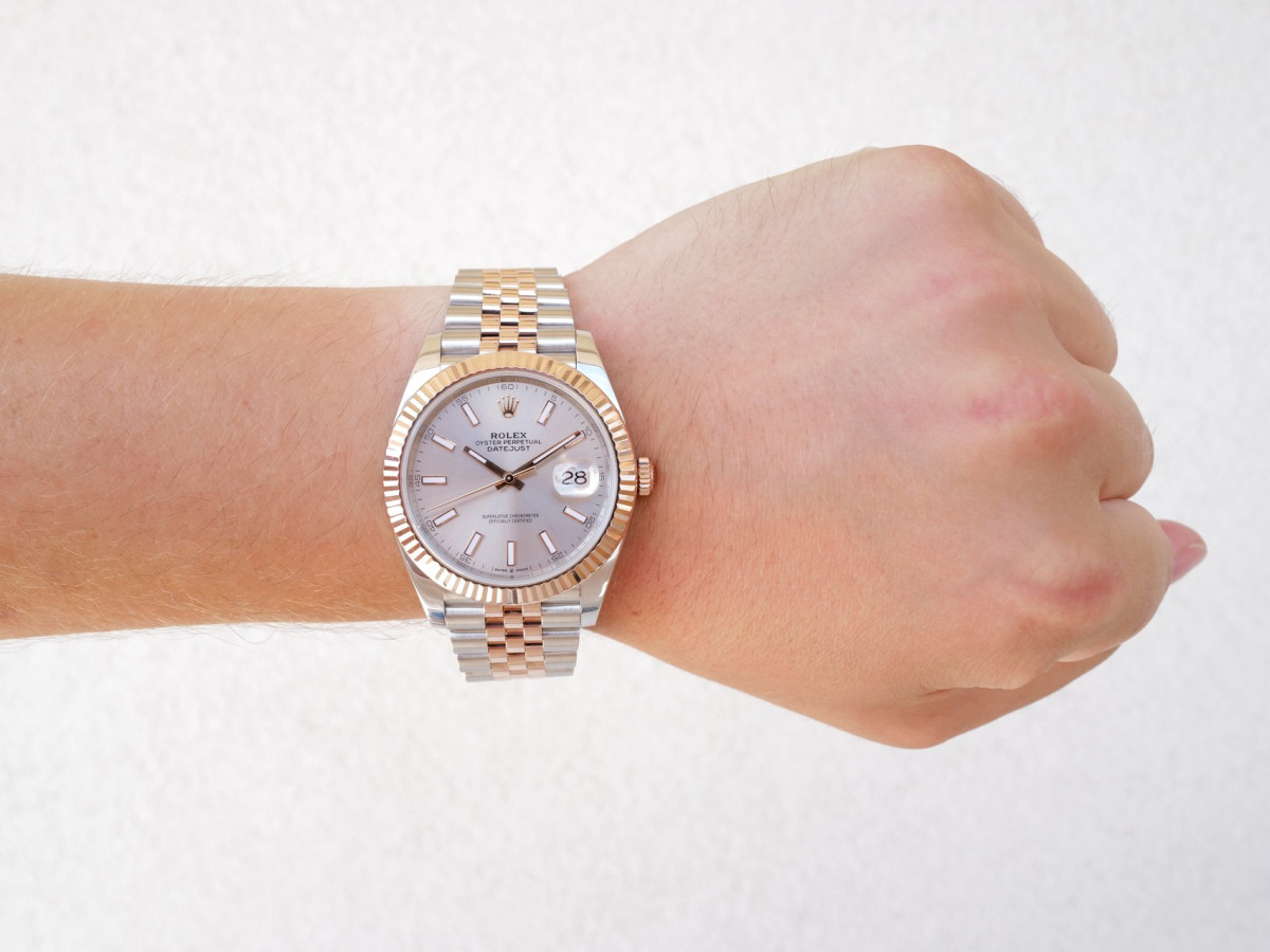 Швейцарський годинник Rolex Datejust 41 Jubilee Steel 18K Rose Gold Sundust Dial (2020)