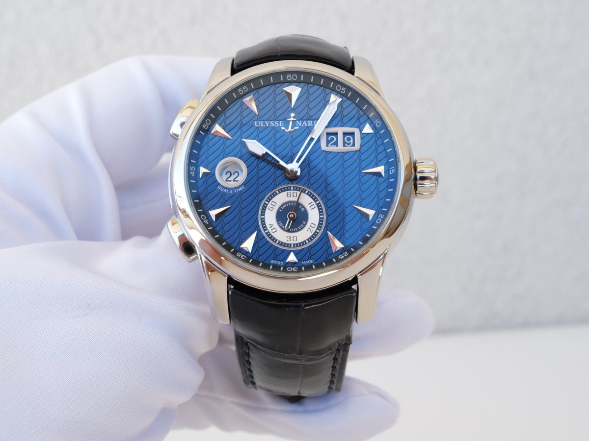 Швейцарские часы Ulysse Nardin Classic Dual Time GMT Blue Dial Limited Edition