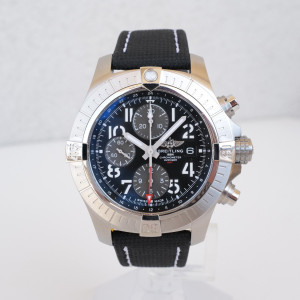 Швейцарський годинник Breitling Avenger Chronograph GMT Black Dial 45