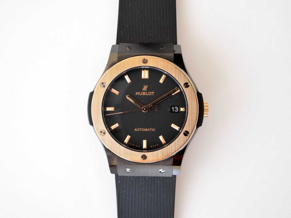 Швейцарские часы Hublot Classic Fusion Ceramic King Gold 45 (2022)